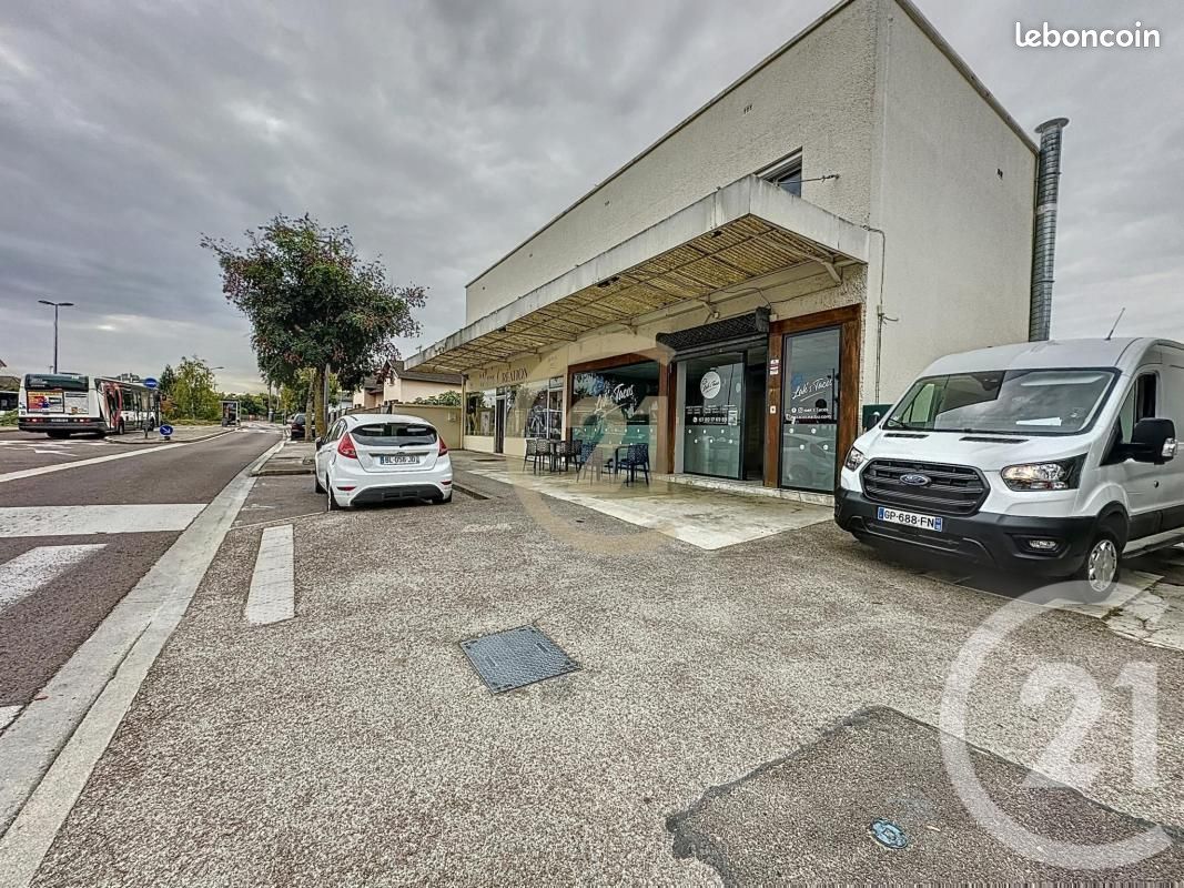 Local commercial 333 m² · à Rosières-près-Troyes · 333 m² · 320 000 €