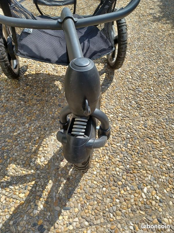 Poussette 3 Roues Hauck Runner 2 - Jusqu'à 22 Kg, Roues Pneumatiques, Pliable - Noir