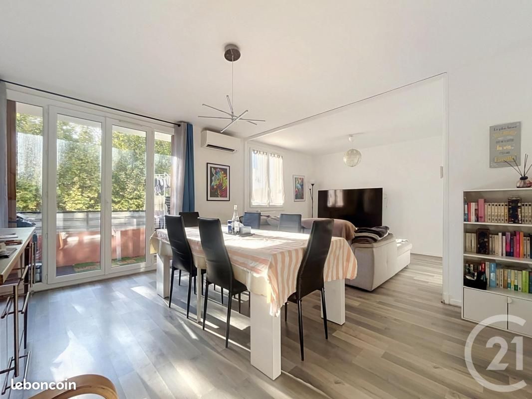 Appartement 4 pièces 84 m² · à Saint-Raphaël · 84 m² · 250 000 €