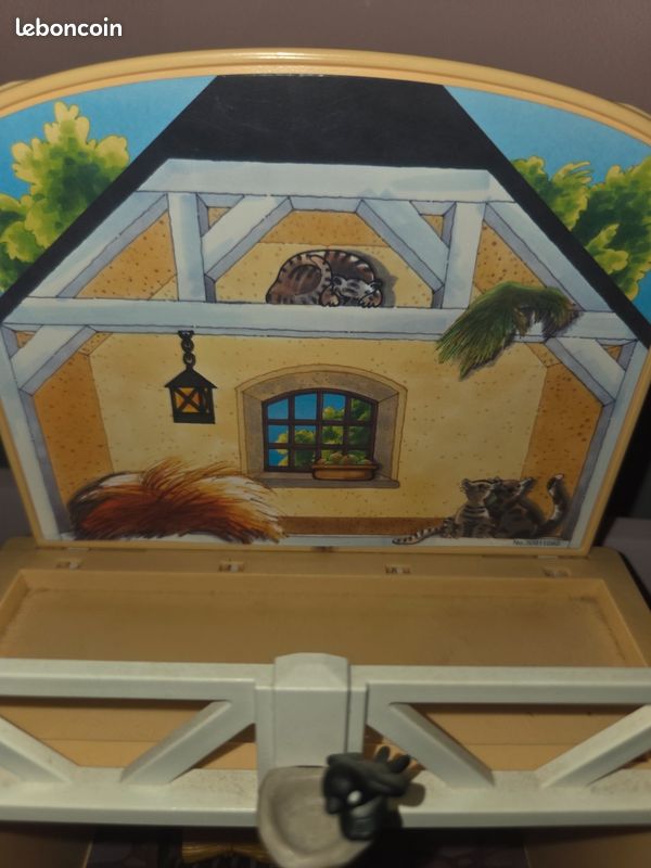 Coffret Valisette Écurie / Centre Équestre transportable Playmobil Country (image 6)