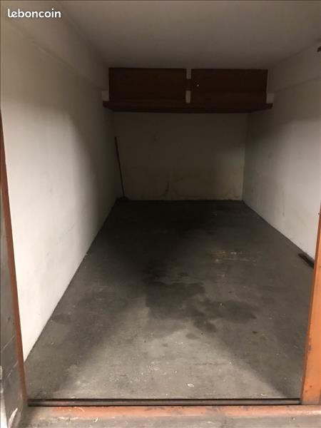 Parking 17 m² · à Villeurbanne · 17 m² · 81 €/mois