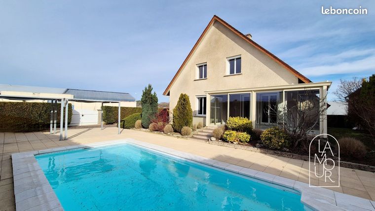 Maison 8 pièces 191 m²