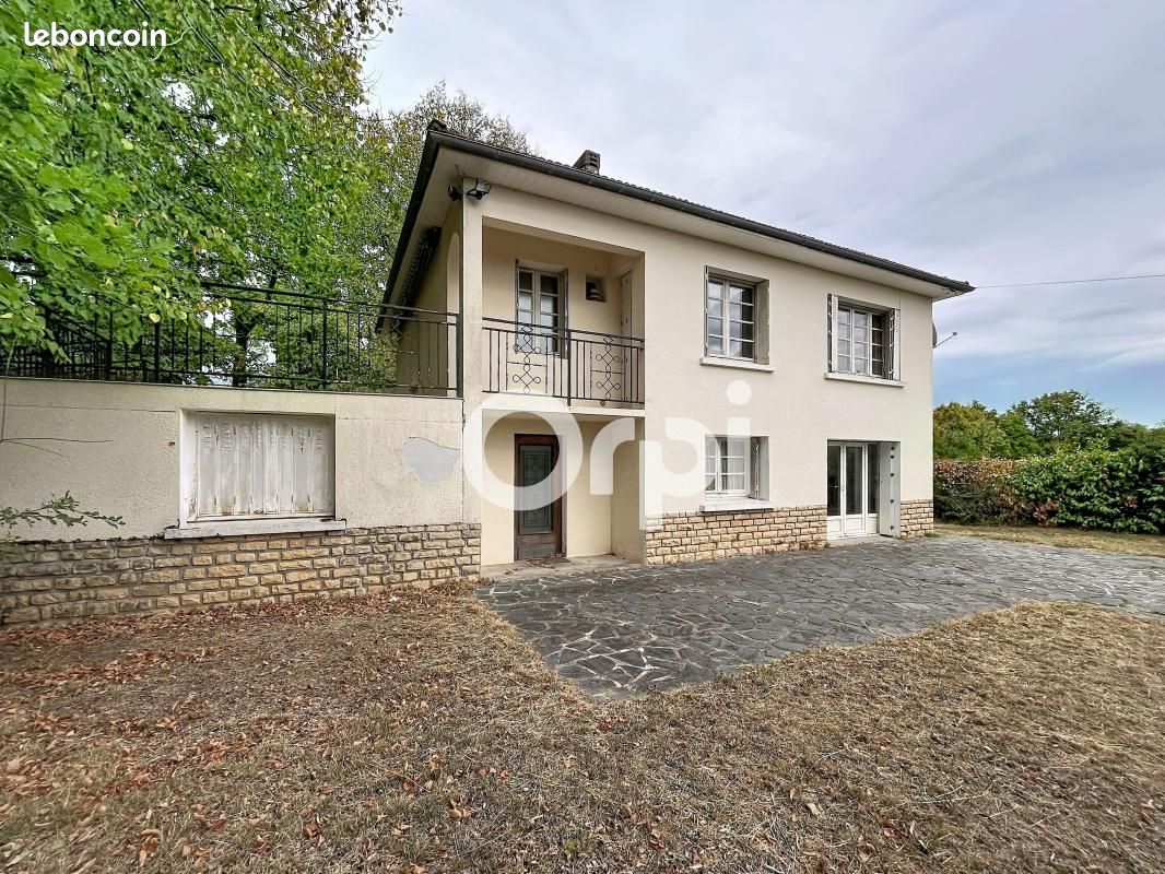 Maison 6 pièces 116 m² · au Lardin-Saint-Lazare · 116 m² · 76 100 €