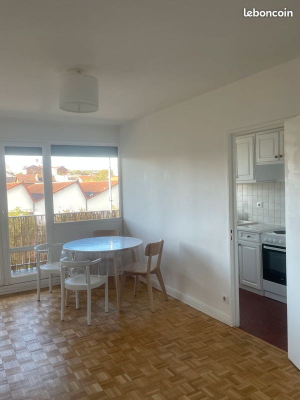 Appartement 2 pièces 45 m² · à Cachan · 45 m² · 1 000 €/mois