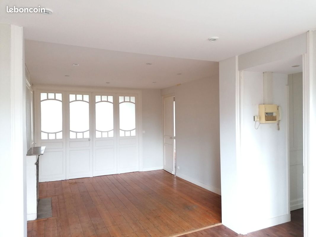 Appartement 3 pièces 73 m² · à Lille · 73 m² · 890 €
