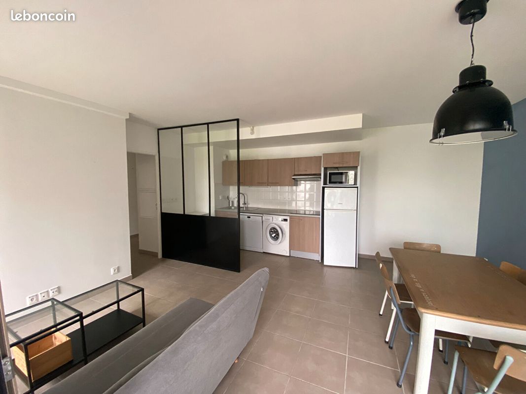 Appartement 3 pièces 66 m² - Bordeaux 33300 (image principale 0)