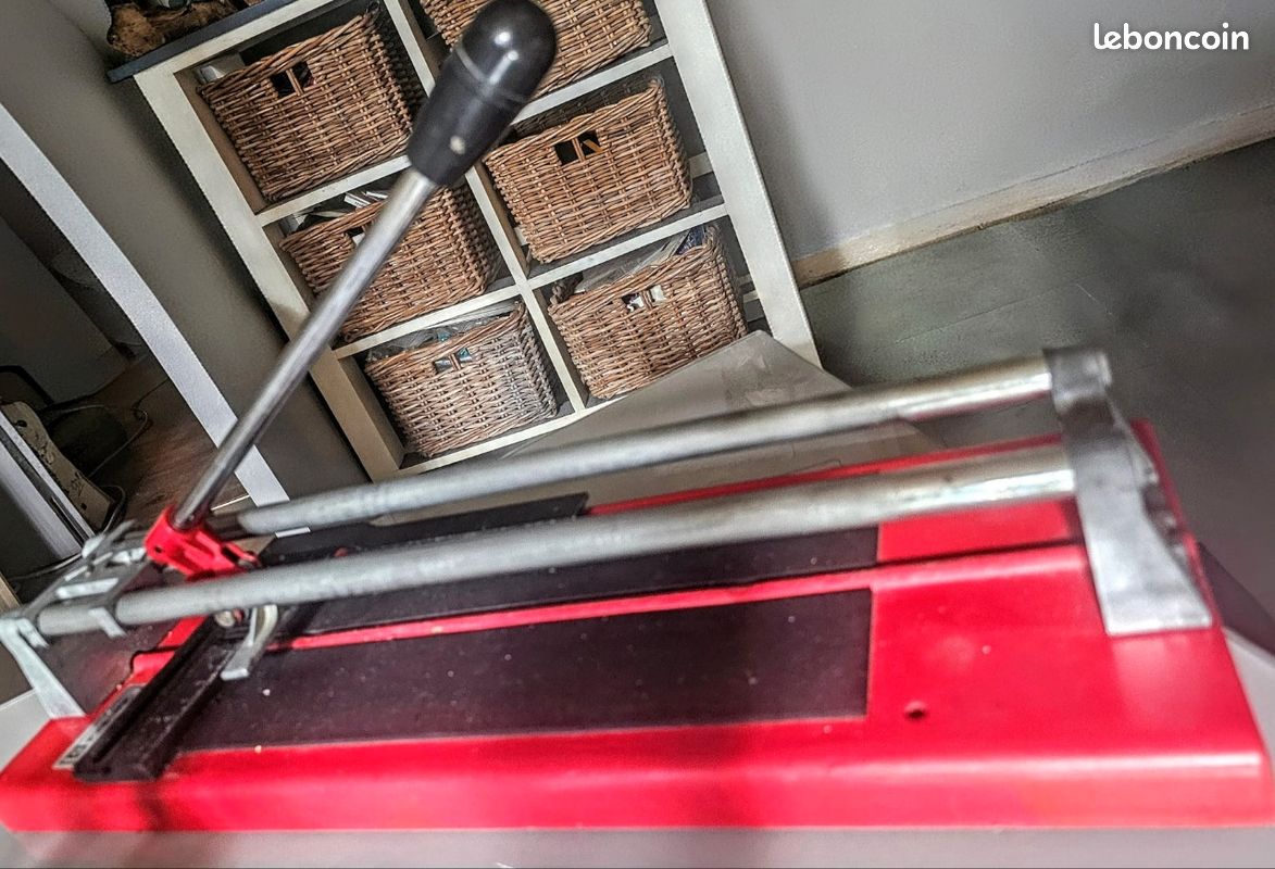 Coupe carreaux (image 1)