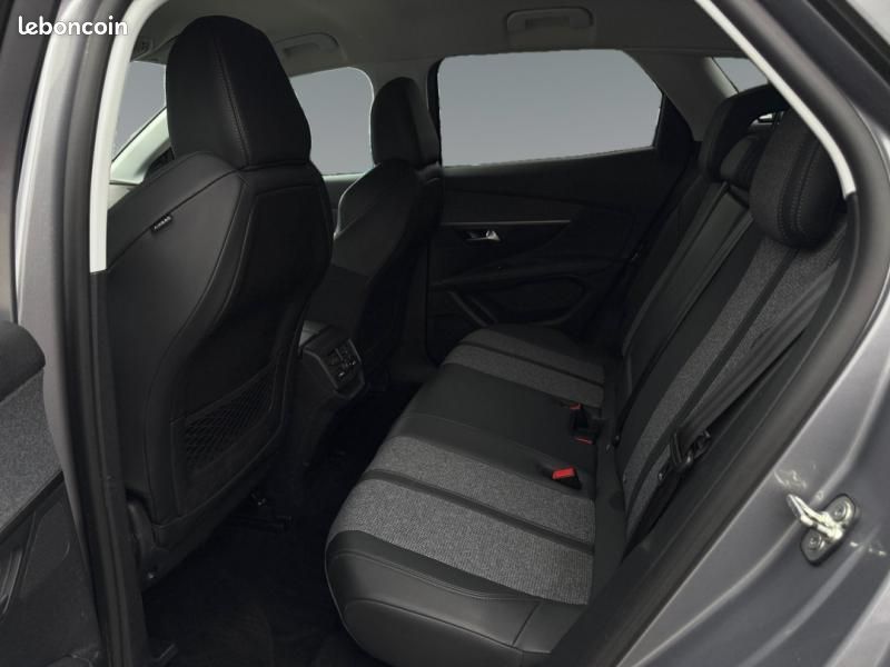 Peugeot 3008 1.2 PureTech 130ch S&S Allure (image 15)