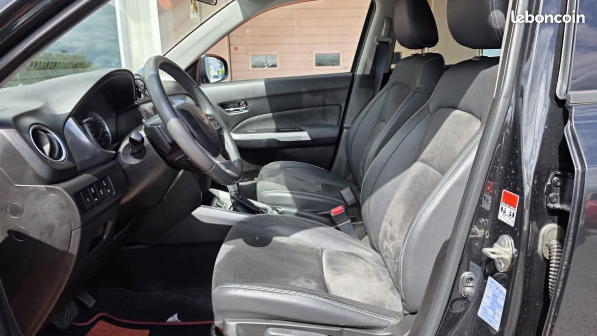 Suzuki VITARA 1.6 VVT PACK AUTO (image 22)