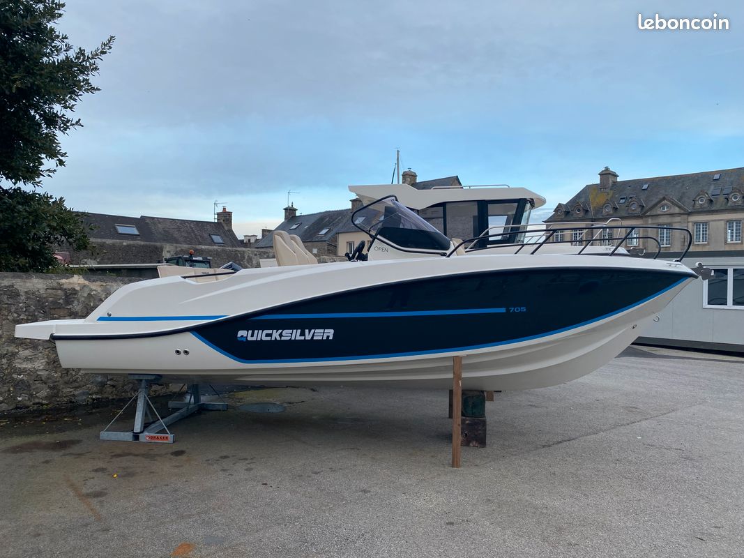 Quicksilver ACTIV 705 OPEN (Package neuf) - Moteur Mercury 225 cv - prêt à naviguer (image 1)