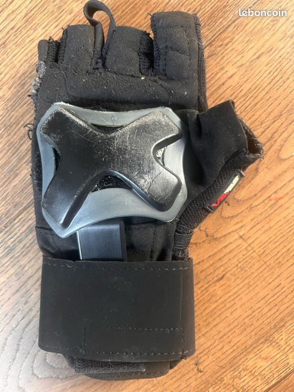 Seba GT90 Noir - Roller Freeskate Seba GT90 Noir - Roller Freeskate