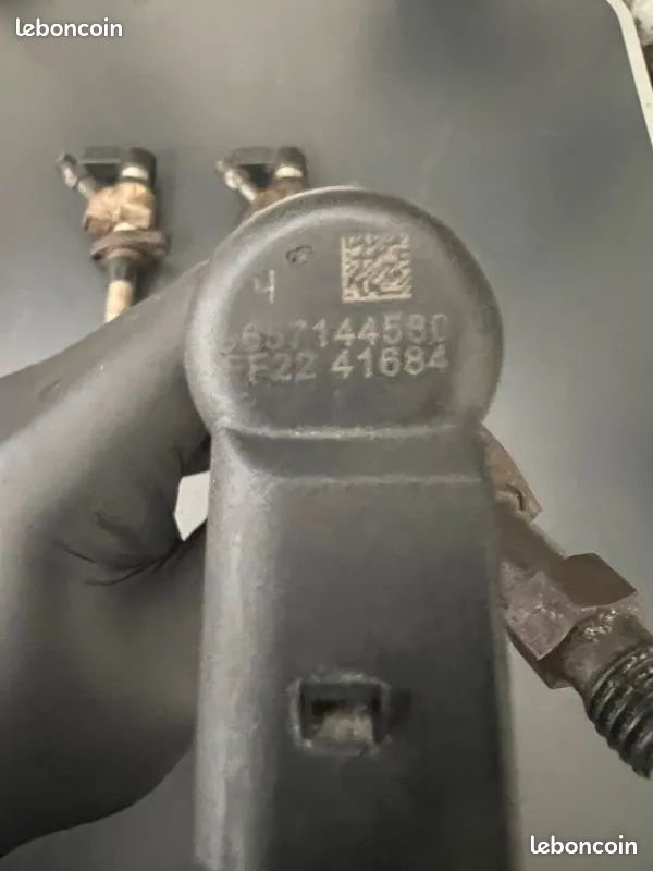 INJECTEUR SIEMENS-VDO PSA 2.0HDi 136cv , Volvo 9657144580 5WS40156-4Z (image 2)