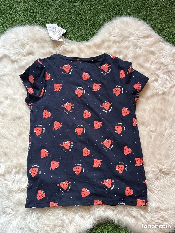 T-shirt fille 10ans NEUF (image 3)