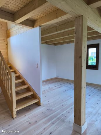 Chalet madrier bois aumon aubrac jamais habite 130m2