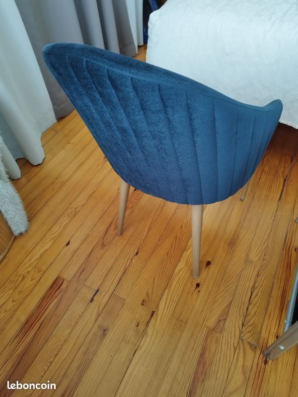 Chaises (image 1)