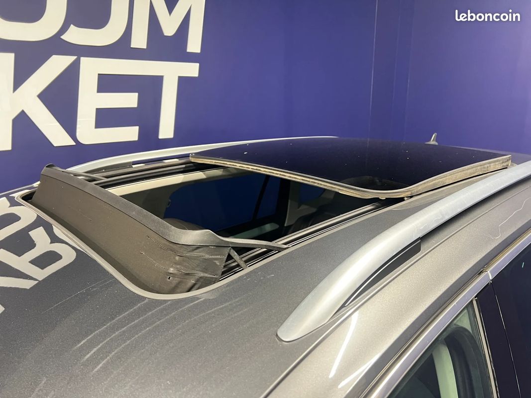 VOLKSWAGEN Tiguan 2.0 TDI 150ch Confortline - Boîte auto - CarPlay - Toit ouvrant panoramique - Régulateur de vitesse - Caméra de recul (image 20)