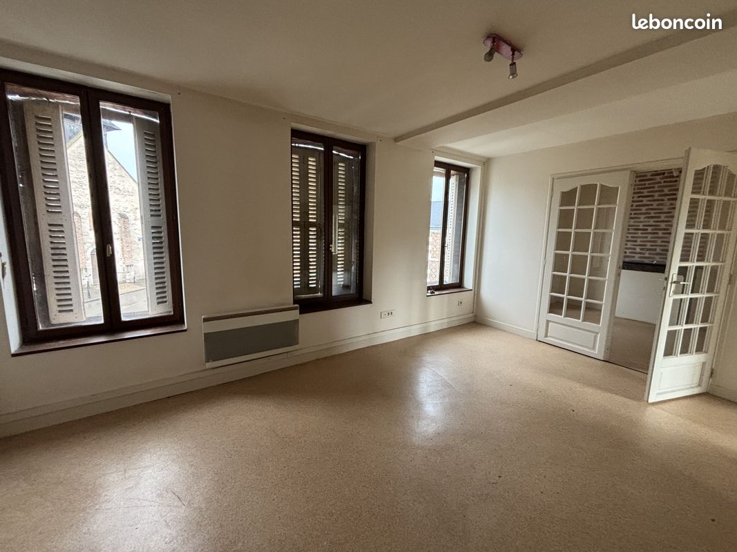 Appartement 3 pièces 50 m² · à Ligny-le-Ribault · 50 m² · 540 €