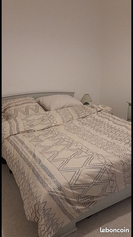 Appartement 3 pièces 70 m² · à Pontoise · 70 m² · 450 €
