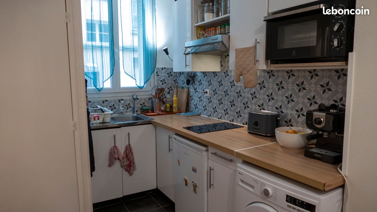Sous-location meublé. Seulement Juin-Juillet-Aout. 900/par mois (image 3)