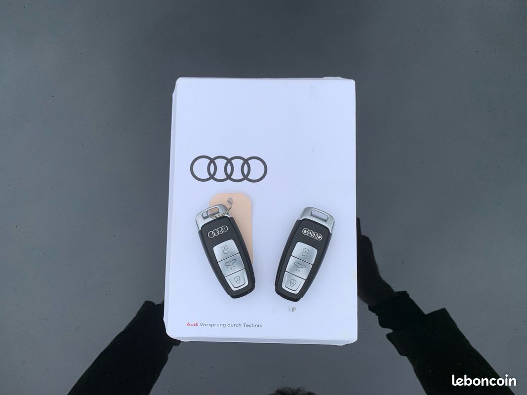 AUDI A6 AVANT 55 TFSIe 367 ch S tronic 7 Quattro Competition - Caméra de recul - Toit ouvrant - Attelage électri (image 16)