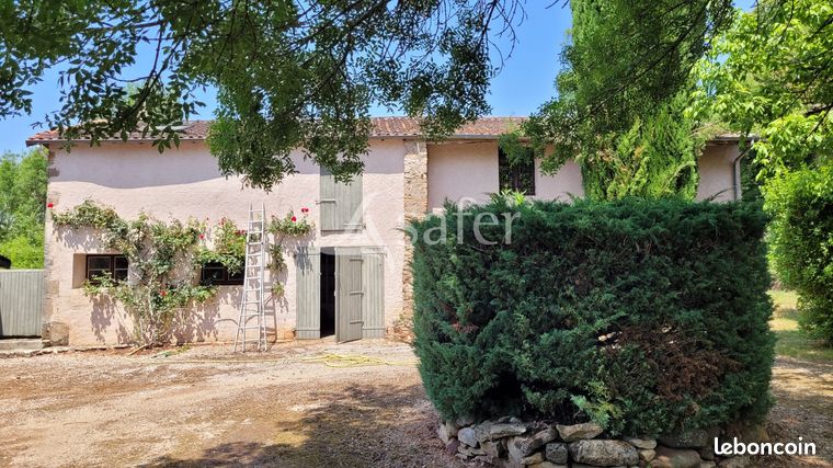 Maison 16 pièces 470 m²