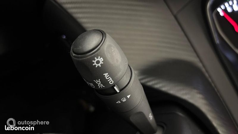 Peugeot 208 1.2 PureTech 75ch S&S Active (image 23)