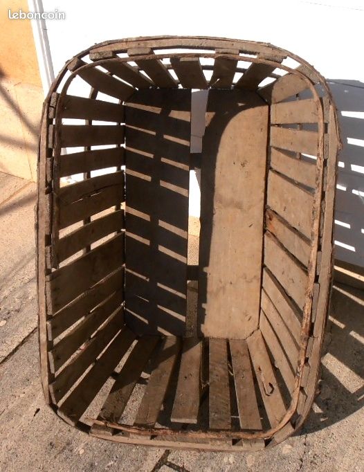 Grande Panière en Bois Vintage (image 1)