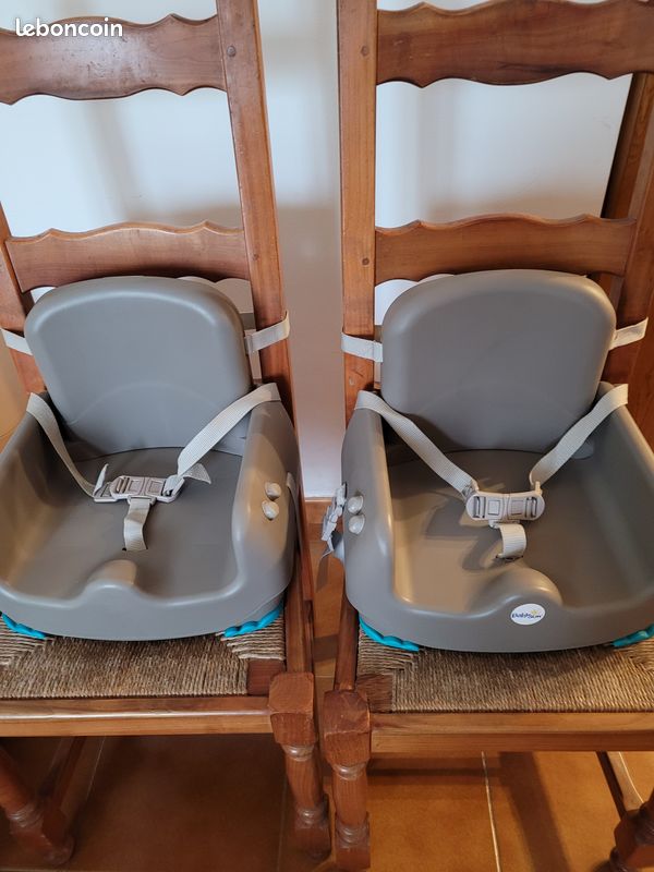 Vente en ligne pour bébé  Réhausseur de chaise Essential Booster S