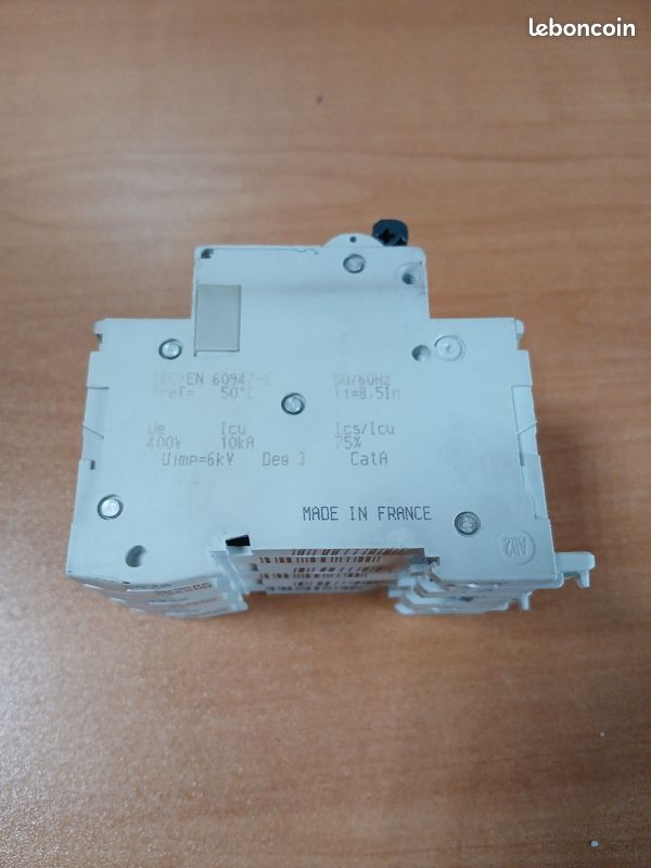 Disjoncteur Schneider Electric (image 3)