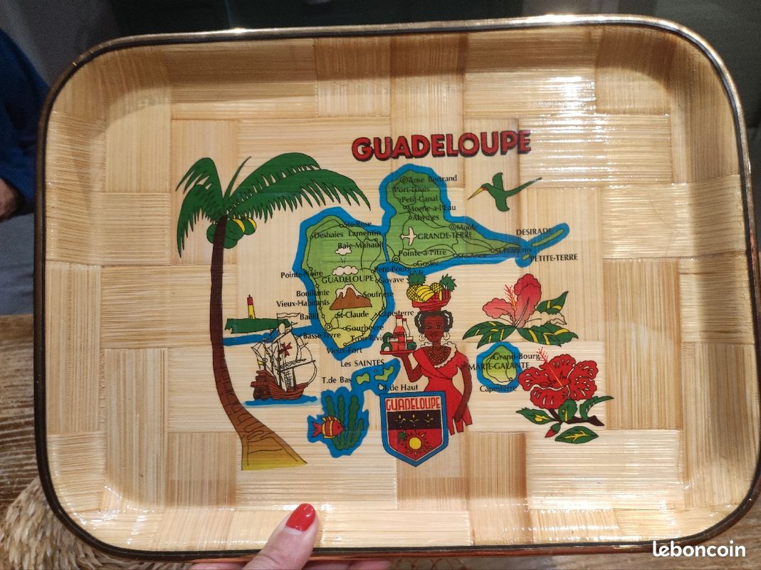 Plateau En Bambou - Durable, Élégant Et Pratique Pour La Restauration