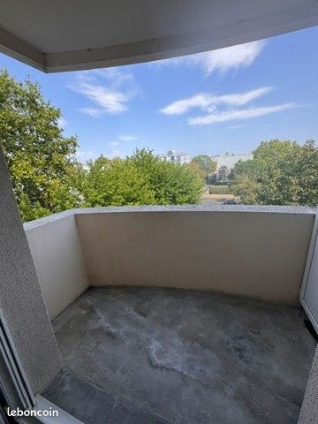 Appartement 1 pièce 21 m² · à Cenon · 21 m² · 605 €/mois