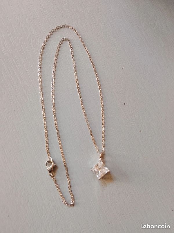 Collier Argent Massif Avec Zirconiums - Chaîne Pendentif - Occasion - Sans Modification
