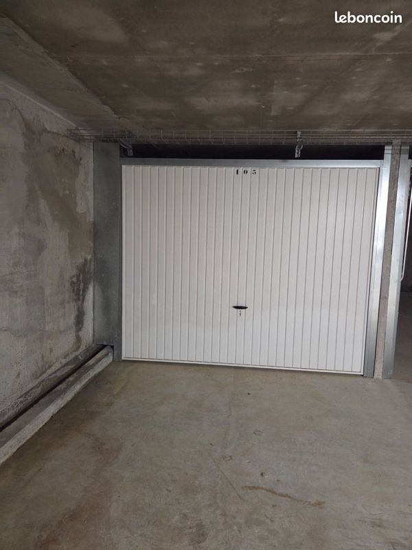Parking 12 m² · à Le Cannet · 12 m² · 33 000 €