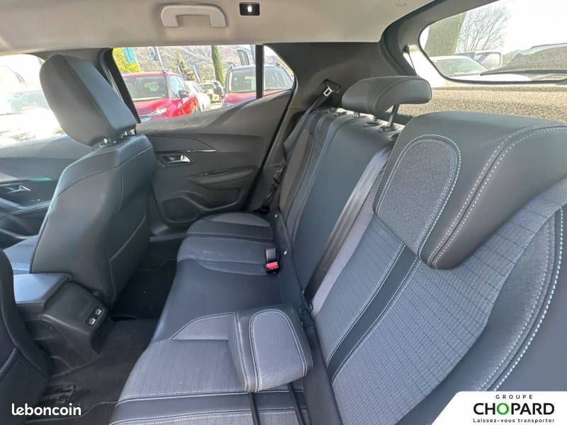 Peugeot 2008 PureTech 130 S&S BVM6 Allure Pack (image 19)