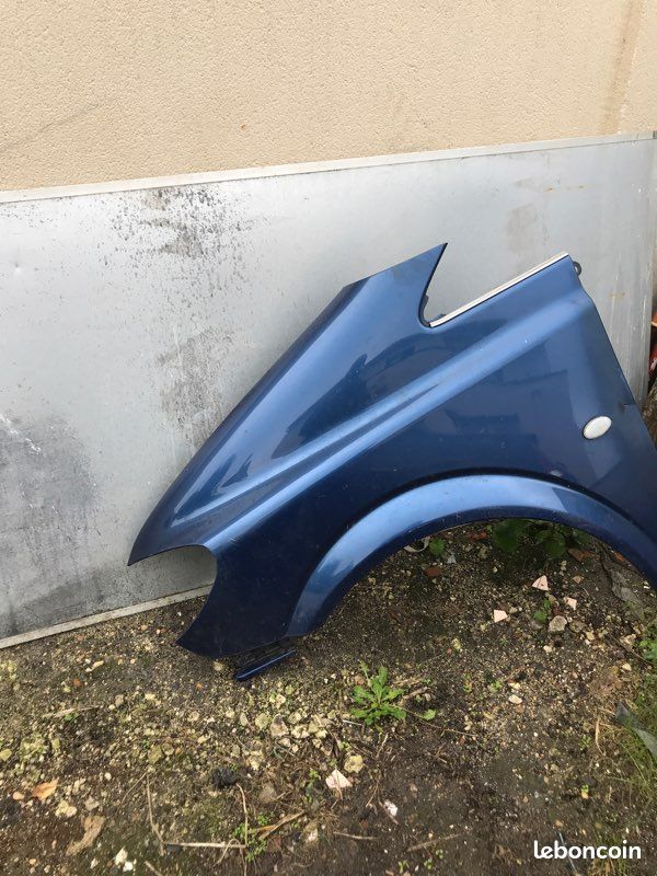 Capot ail gauche Mercedes vito (image 2)