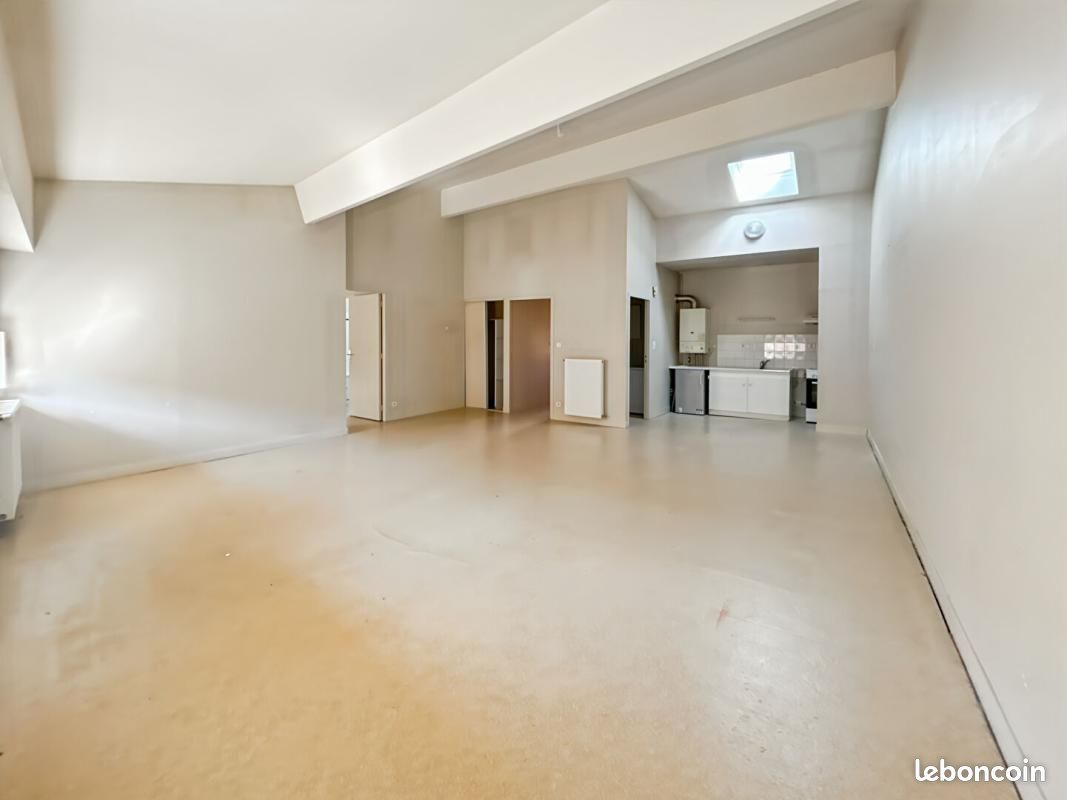 Appartement 2 pièces 70 m² · à Caussade · 70 m² · 450 €/mois