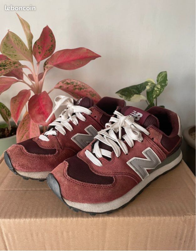 574 Femme New Balance 574 Bordeaux Gris Baskets New Balance 574