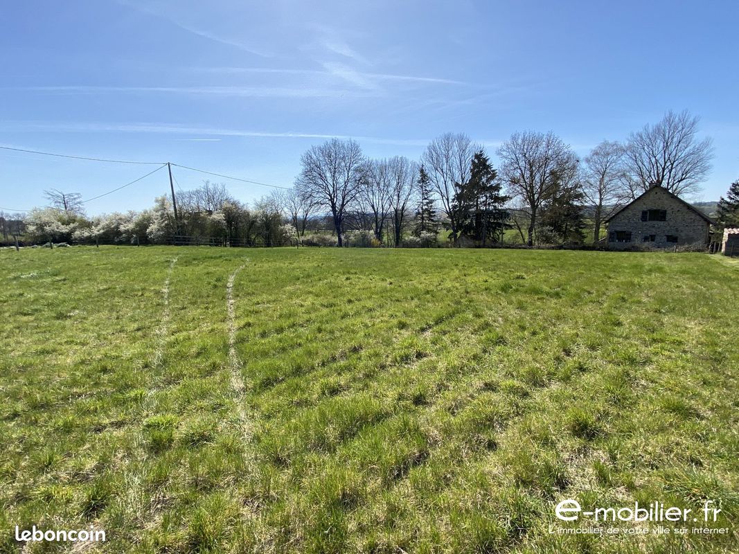 Terrain 2209 m² · à Baugy · 2 209 m² · 36 000 €