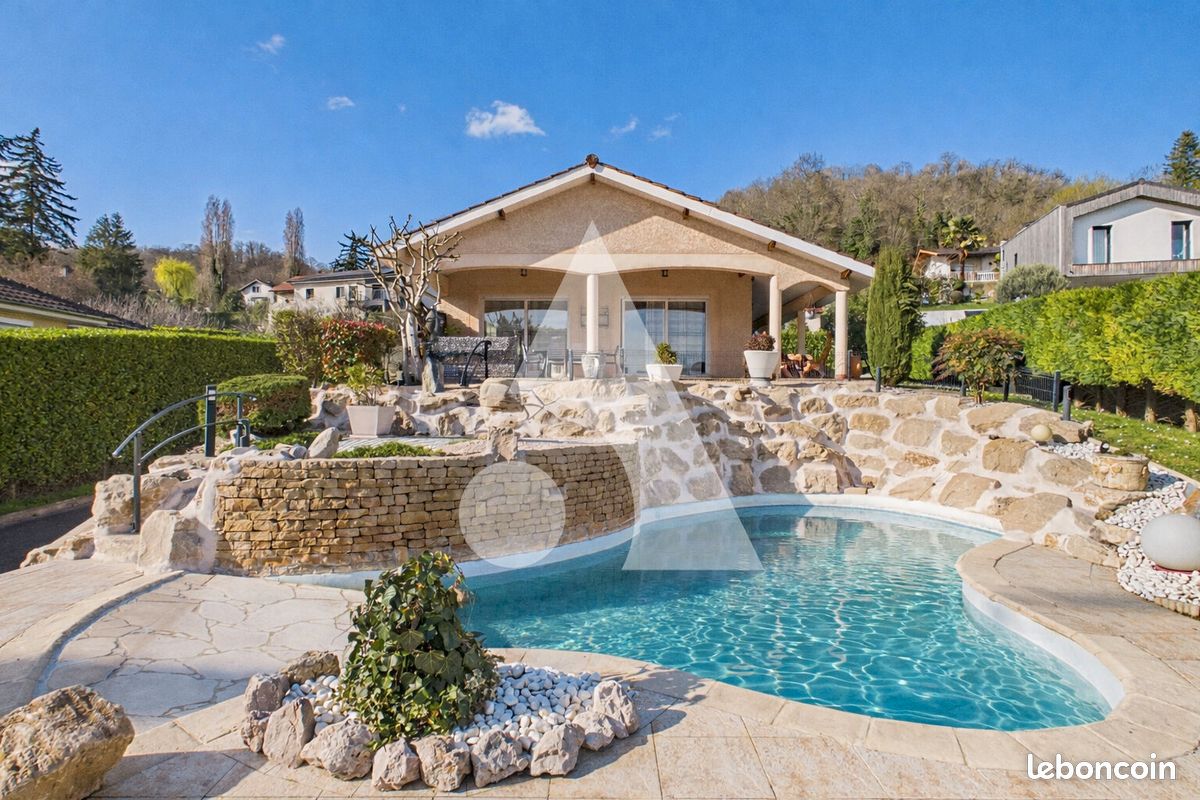 Maison 7 pièces 188 m² · à Beynost · 188 m² · 749 000 €