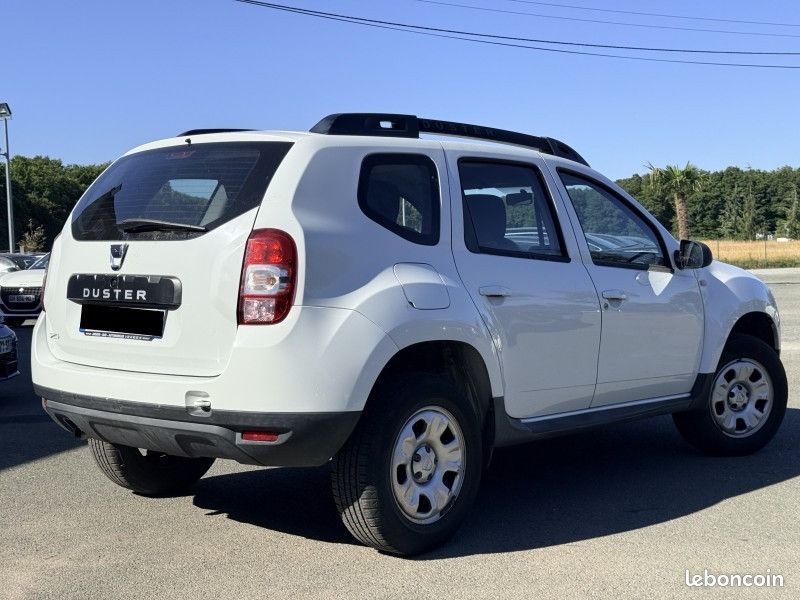 Dacia DUSTER 1.2 TCE 125CH AMBIANCE 4X2 (image 2)