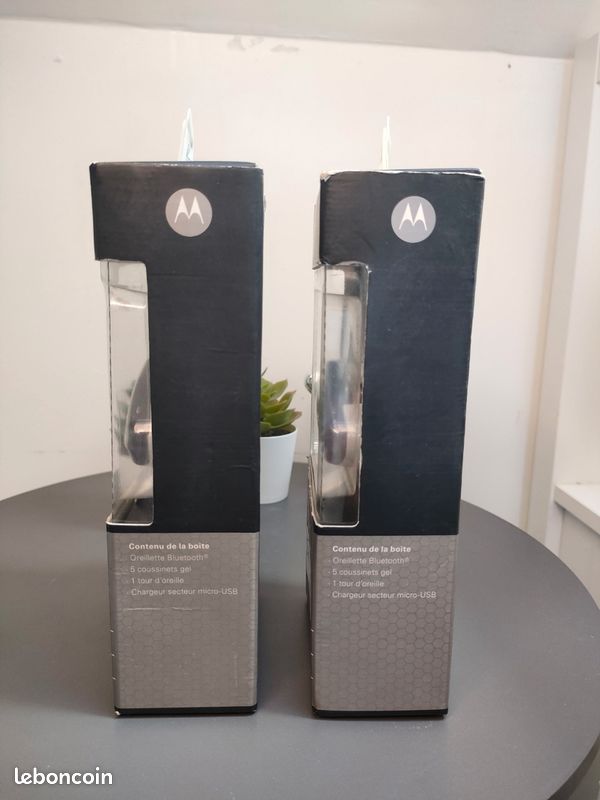 Lot 2 Motorola HZ800 neuves scellées – oreillettes Bluetooth vintage collector (image 3)