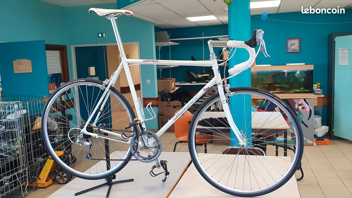 Vélo course Giant Peloton 7200 Vélos