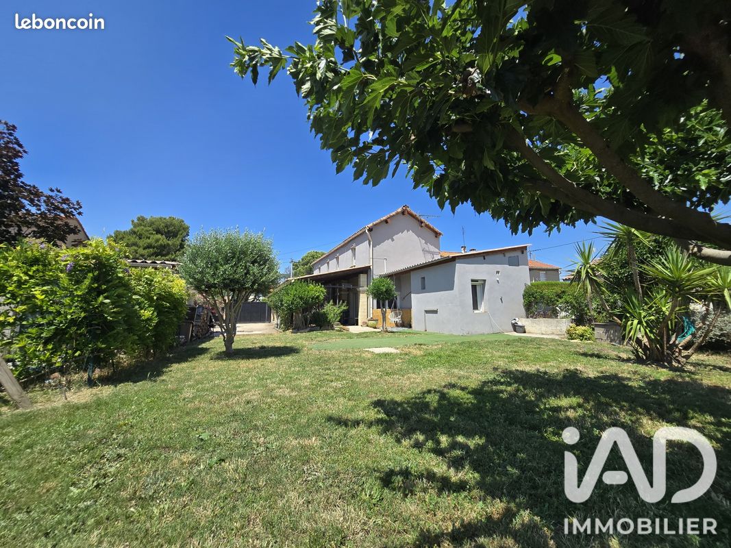 Maison 6 pièces 117 m² · à Laudun-l'Ardoise · 117 m² · 209 000 €