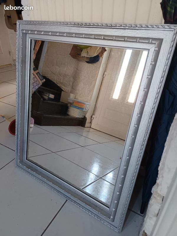 Miroir contour argent (image 2)