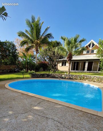 Superbe Villa T5 avec piscine et jardin 2000 m² + dépendance ST PAUL