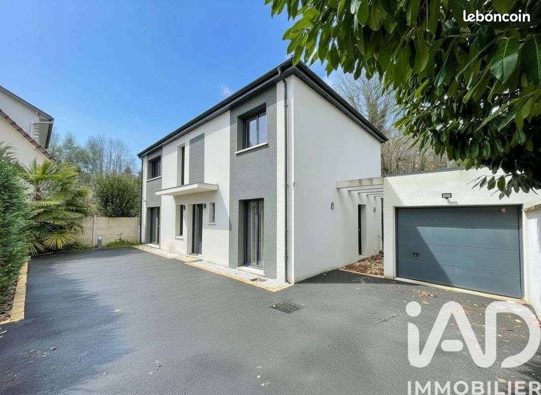 Maison 7 pièces 159 m² · à Soisy-sous-Montmorency · 159 m² · 899 900 €