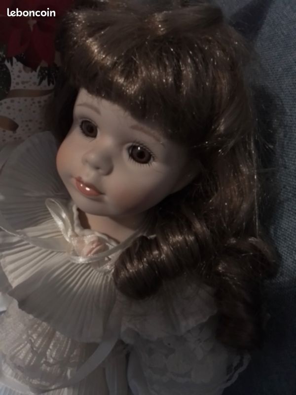 Poupee deccollection (image 2)