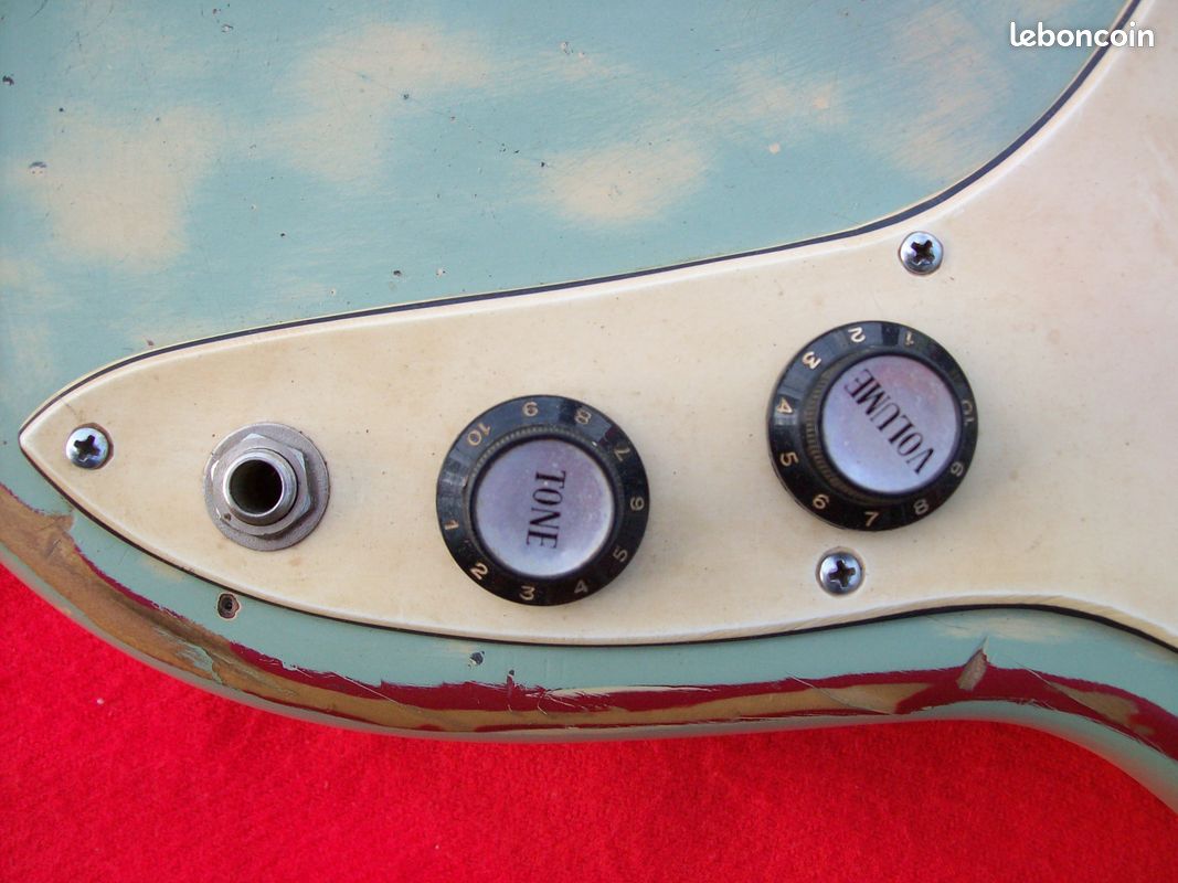 Corps Fender bass Musicmaster USA 73 (image 2)