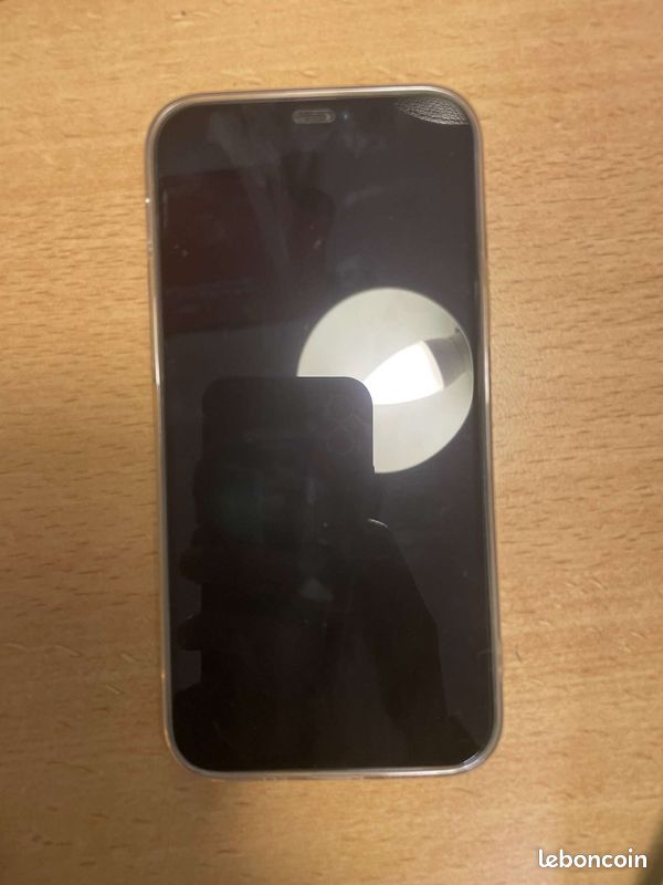 IPhone 12 (image 2)