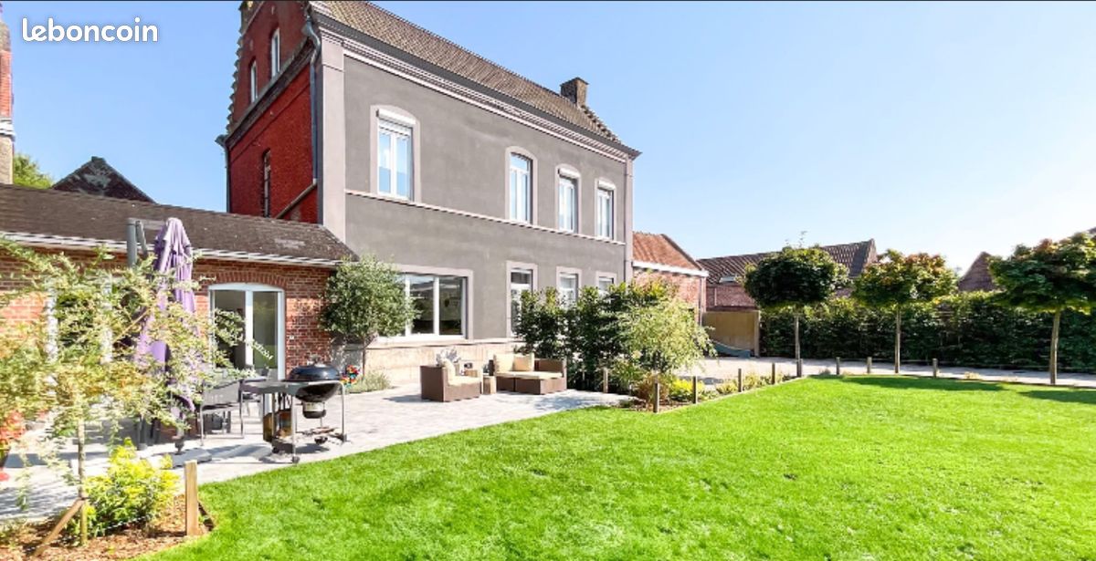 Maison 10 pièces 300 m² · à Lannoy · 300 m² · 578 000 €